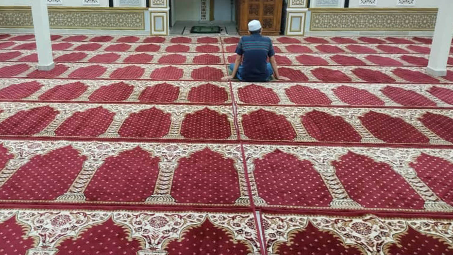 Carpet shop for mosque