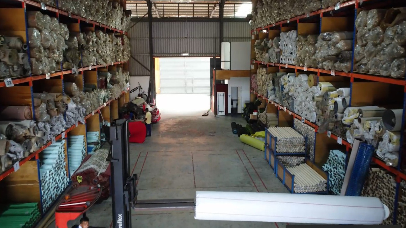 Al Aqsa Carpets Warehouse - Malaysia's largest Manufacturer, Supplier, Stockist and Producer of flooring products